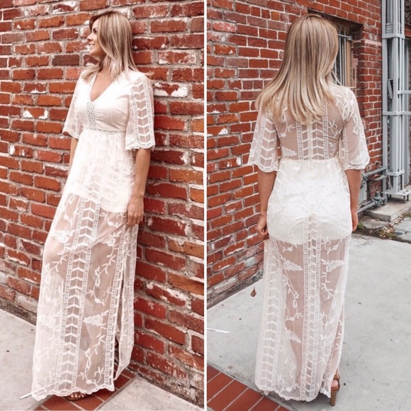 ✨The Lily Of The Valley Maxi Dress - Picture 2 of 4